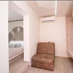 Lena Thassos 3* 포토스