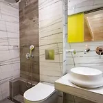 Lena Thassos 아파트호텔